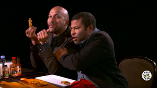 Watch Key and Peele do an interview while eating increasingly hot wings